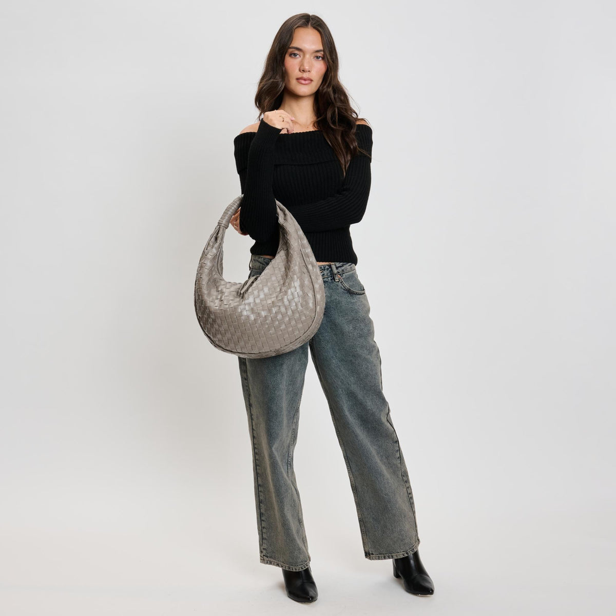 Woman wearing Grey Moda Luxe Cassandra Hobo 842017136514 View 3 | Grey