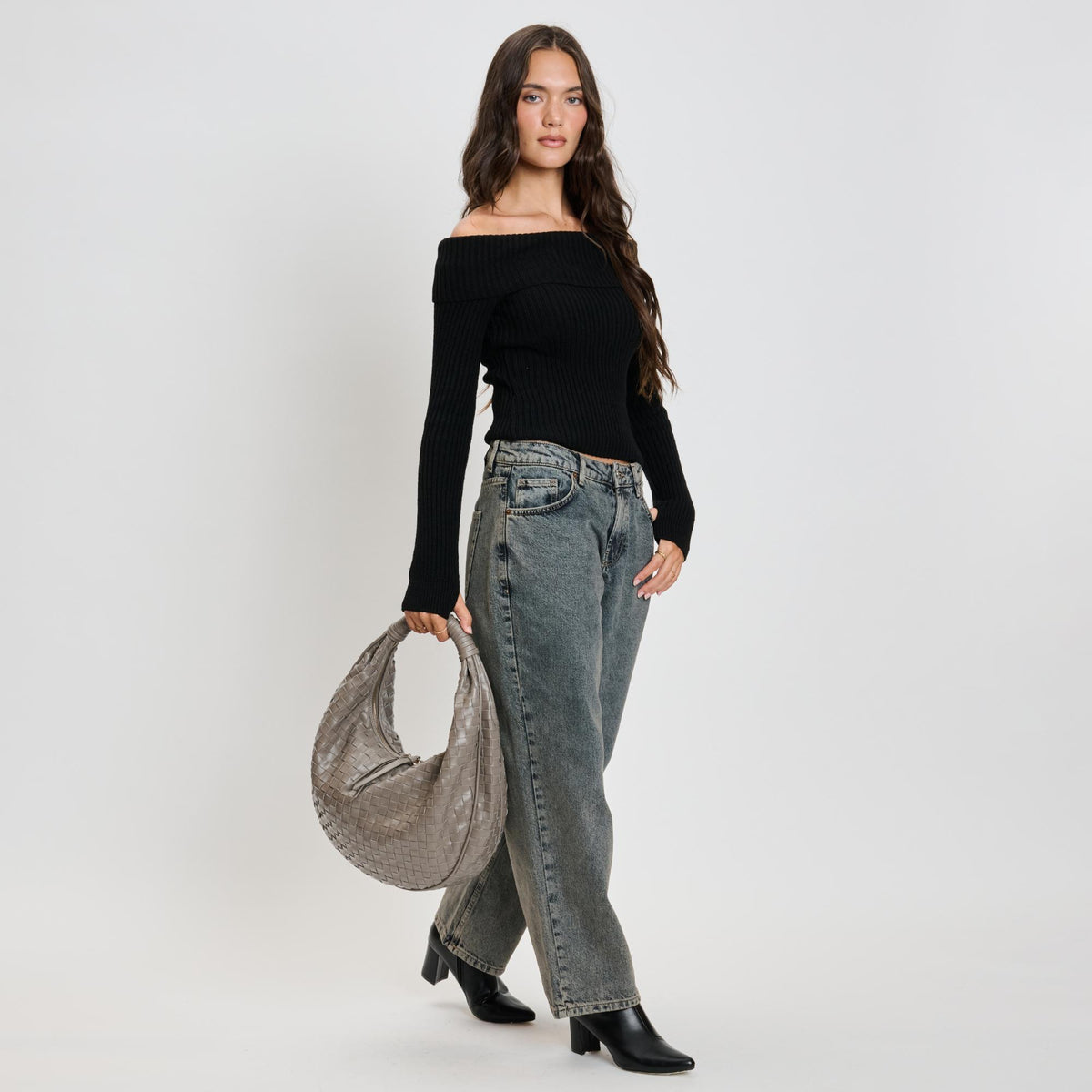 Woman wearing Grey Moda Luxe Cassandra Hobo 842017136514 View 4 | Grey