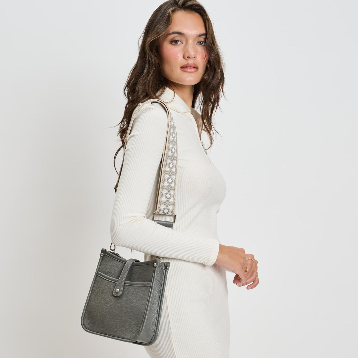 Woman wearing Grey Moda Luxe Ashley Crossbody 842017136002 View 1 | Grey