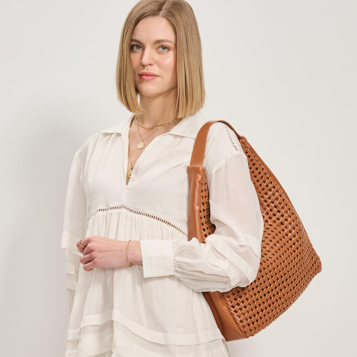 Woman wearing Café Moda Luxe Renne Hobo 842017137573 View 2 | Café