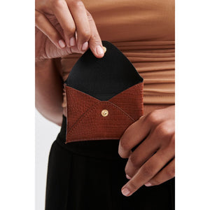 Woman wearing Whisky Moda Luxe Sia Card Holder 842017126423 View 2 | Whisky