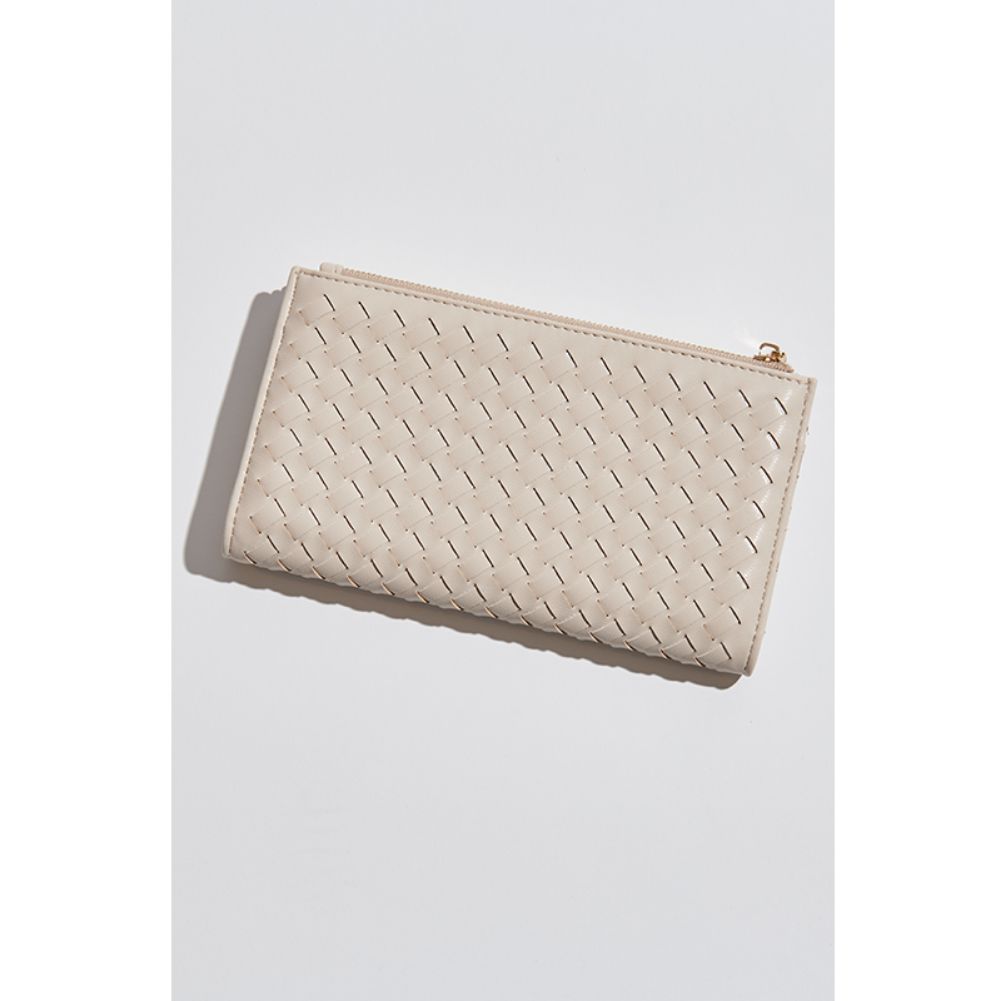 Woman wearing Ivory Moda Luxe Thalia Wallet 842017132349 View 1 | Ivory