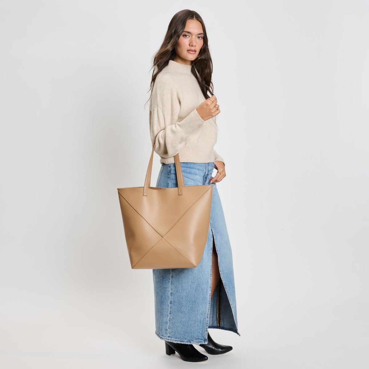 Woman wearing Natural Moda Luxe Lauren Tote 842017136705 View 2 | Natural