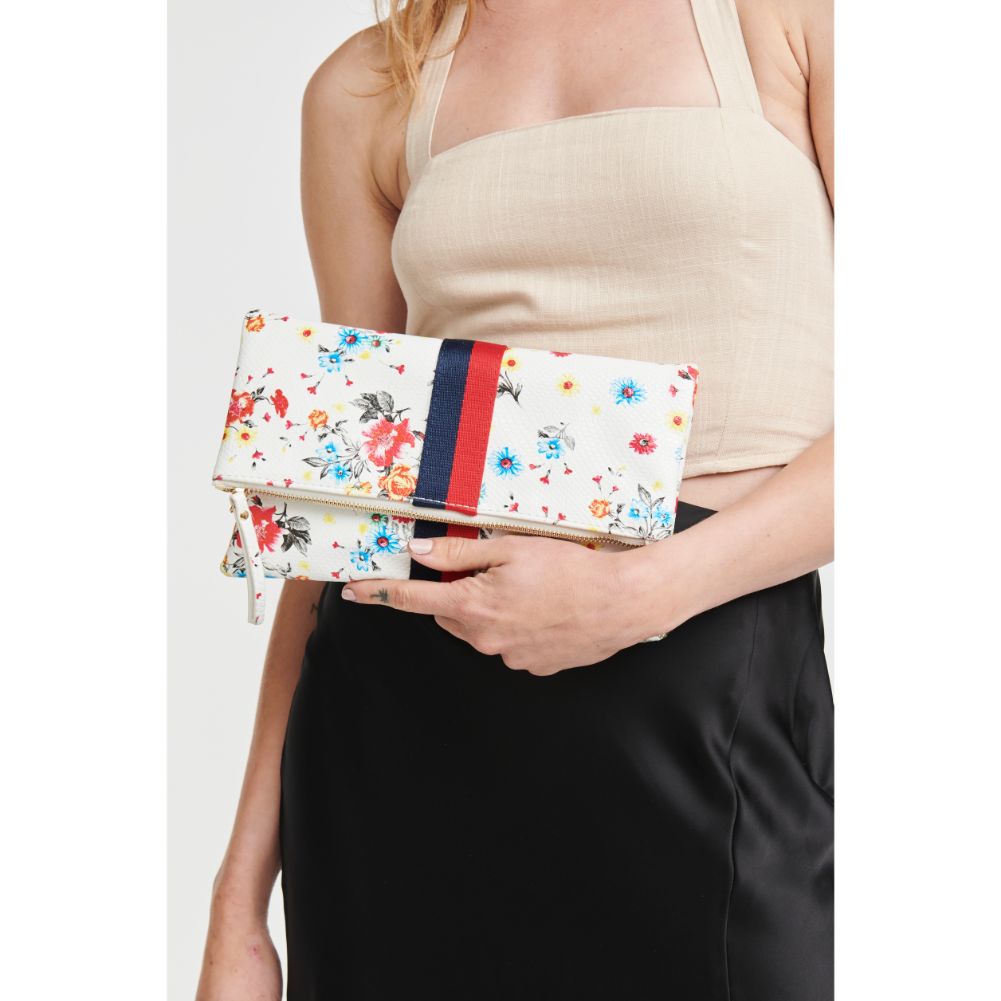 Woman wearing White Moda Luxe Jules Print Clutch 842017119401 View 2 | White