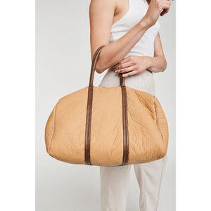 Woman wearing Camel Moda Luxe Canyon Weekender 842017101413 View 2 | Camel