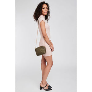 Woman wearing Olive Moda Luxe Faye Crossbody 842017108894 View 3 | Olive