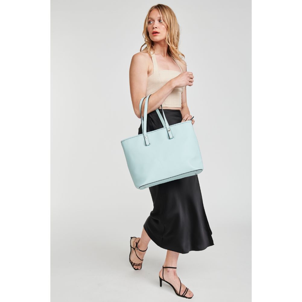 Woman wearing Mint Moda Luxe Jane Tote 842017122104 View 3 | Mint