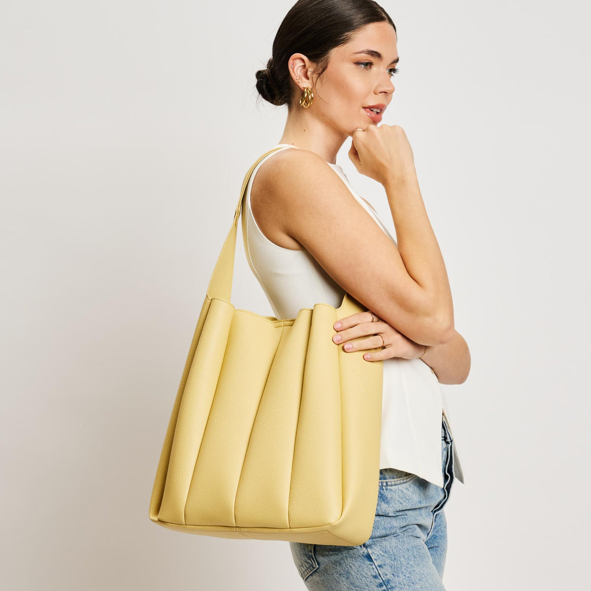 Woman wearing Butter Moda Luxe Zelda Hobo 842017138372 View 1 | Butter